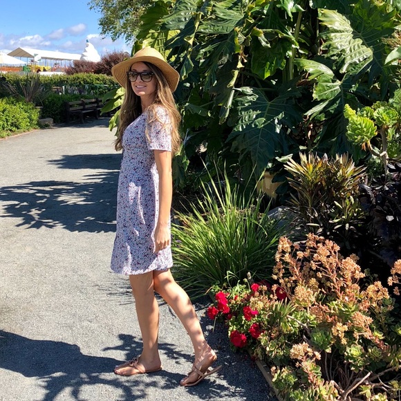 Meet your Posher, Samantha - Picture 1 of 1